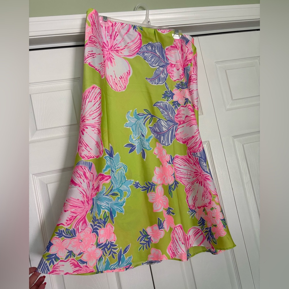 Lilly Pulitzer Cory midi skirt in matcha green boho babe size 14 EUC